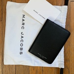 Marc Jacobs passport cover